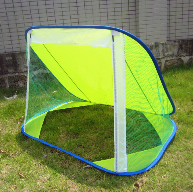 Mini Pop up Football/Soccer Goal for outdoor exercise
